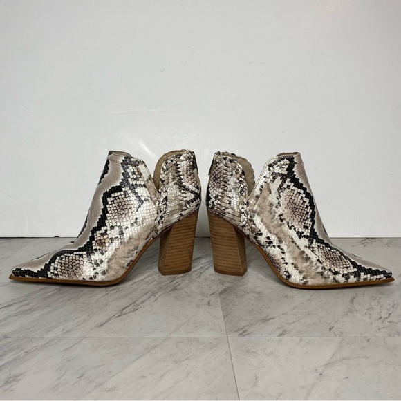 Vince Camuto Delsimba Snakeskin Bootie 7M - Picture 6 of 12